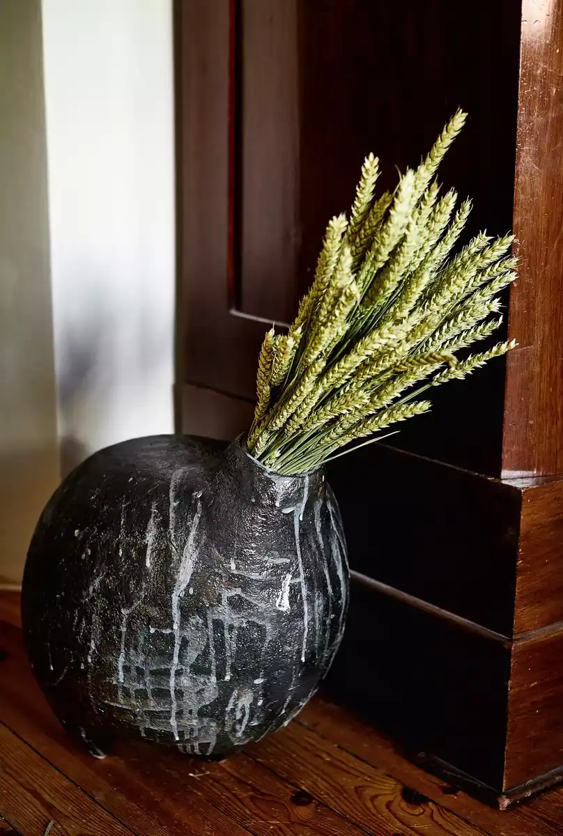 belsőépítészet, DIY, felújítás, finnország, Helsinki, inspiráció, kis alapterület, kis lakás, kokedama, környezetbarát, lakberendezés, Marimekko, mini lakás, minimalista életmód, otthon dekoráció, skandináv stílus, stúdiólakás, történelmi épület, vintage